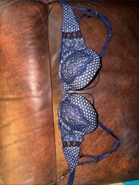 Victoria's Secret Navy Blue Lace Underwire Bra